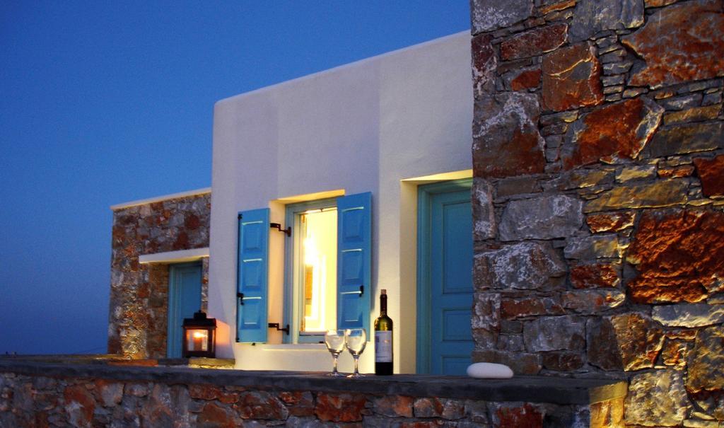 Miramare Hotel Folegandros Town Exterior photo